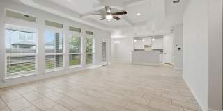 Stunning 4BED/3BATH House for Lease! AVAILABLE NOW! Gallery 1