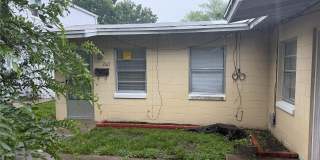 2107 S MILLS Avenue Gallery 1