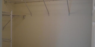 25575 AMERICA Square Gallery 24