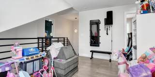 2800 W Aviary Drive Gallery 38