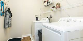 Verde at Howard Square East Gallery 9