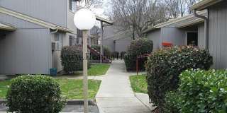 855 NE Victoria St Apt 7 Gallery 1