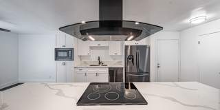 1115 SM Apartments Gallery 19