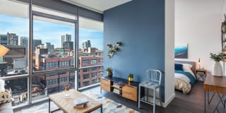 640 North Wells Gallery 21