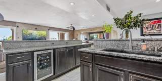 7940 E Camelback Road Gallery 19