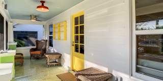Charming two bedroom two bathroom cottage in North St. Petersburg Fully Updated. Charming two bedroom two bathroom cottage in North St. Petersburg Fully Updated. Gallery 9