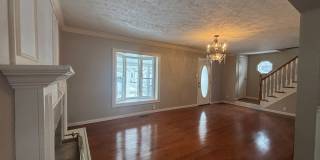 Charming 3 Bed Bungalow with First-Floor Living – Akron, OH Gallery 3