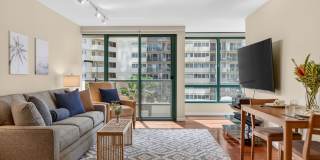 Island View at Waikiki Landmark: Waikiki Luxury Condo w/ Pool, Spa, Gym &amp; Lanais Gallery 6
