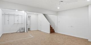 742 CONGRESS Street SE Gallery 19