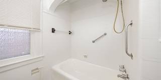 16581 BAYLIS Street Gallery 23