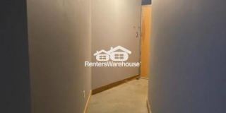 2323 Locust Street Gallery 28