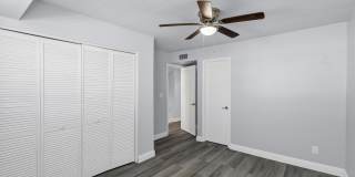 14 E HERMOSA Drive Gallery 24