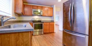 Beautiful 4 bedroom plus office home in Ballard Gallery 34