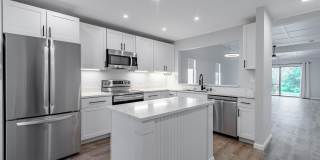 8118 BAYMEADOWS Circle Gallery 4