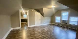 438 Crestwood Avenue Gallery 2