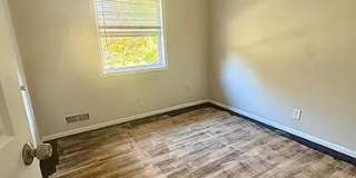 10550 Quincy Boulevard Northeast - 1 Gallery 10