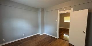 South Fountain Square 2 Bed 1.5 Bath Gallery 16