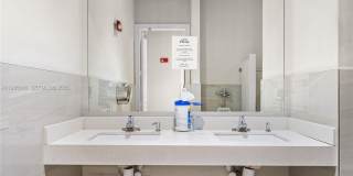 202 NE 36th Ter Gallery 95