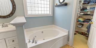 2 Lenoir Court Gallery 17