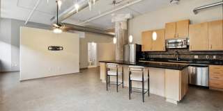 1627 Locust Street Gallery 14