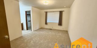 Charming 3-bedroom, 2-bath Ashland Home Gallery 12