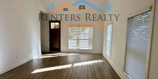 3 Bedroom House with Privacy Fence Gallery 28