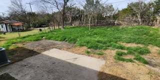 Beautifully Remodeled 3 Bed / 2 Bath Home with Large Backyard Gallery 26
