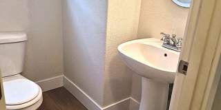 Beautiful 2BD/1.5BA Condo located in the Edgewater at South Hill Gallery 10