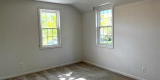 4401 ARLINGTON Boulevard Gallery 12