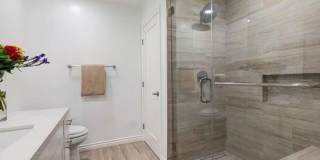 2 bd/ 2 bth Top Floor Corner Unit with Premium Upgrades & Resort Style Amenities Gallery 18