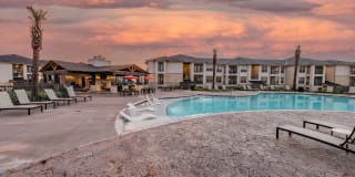 Palmetto Pointe Gallery 21