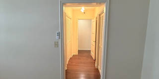 2 Bedroom/ 2 Bath condo on West End, 1 assigned covered parking spot, Small Storage Space included, Secured Entry Gallery 12