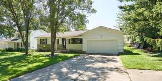 432 Mackinaw Avenue Gallery 1