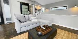 Portland Loft: Fully Furnished Loft Living with views of the golf course $300 Utility Fee Gallery 16