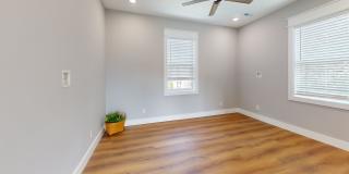 One Private Bedroom/Bath in Spacious 5BR/5BA Townhome Near UTK Gallery 9