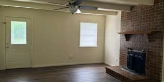 110 Woodhaven St Gallery 2