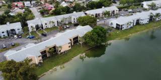 820 N Franklin Ave Gallery 24