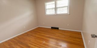 Remodeled 4 Bed and 3 Bath Home Gallery 14