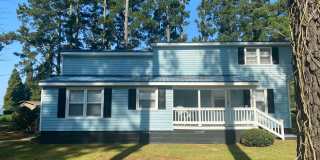 Cute River Cottage in Bath Gallery 1