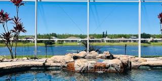 Captivating 4 Bedroom, 2 bath Pool/Lake home Gallery 3