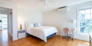 573 Wolcott Avenue Gallery 32