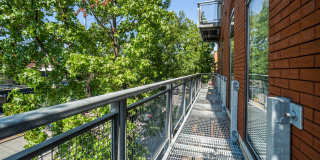 Modern 1 Bedroom, 1 Bath Apartment Home  Located In Historic Westport Gallery 39