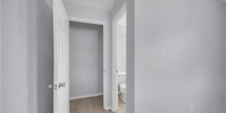 1527 Gardenia Avenue Gallery 26