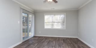 Triangle Park Apartments Gallery 17