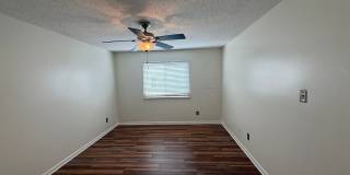 Chesapeake Bay Condo – One Block from the Beach! Gallery 12