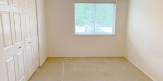 East Anchorage Townhouse with Yard, Garage, and W/D In unit! Close to JBER! Gallery 23