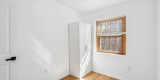 1223 SPRUCE Street Gallery 18