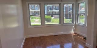 Great 1st Floor Duplex in Squirrel Hill! Available NOW! Gallery 11