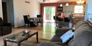 Fenced-in Yard + West Side of Manhattan + Washer & Dryer Included + 2-Car Garage! Available July 3rd! Gallery 5