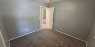 3 bedroom/1.5 bathroom house/2 car garage Gallery 14